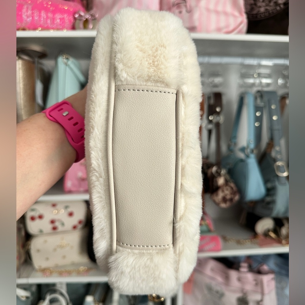 NWT-Juicy Couture Angel Let’s Get Cozy Shoulder Bag - Picture 5 of 5